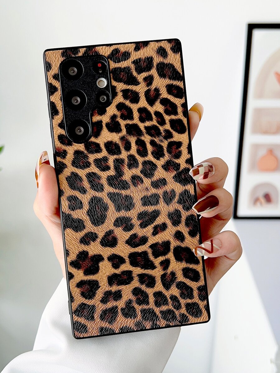 Funda de teléfono con estampado de leopardo y de guepardo de manzana