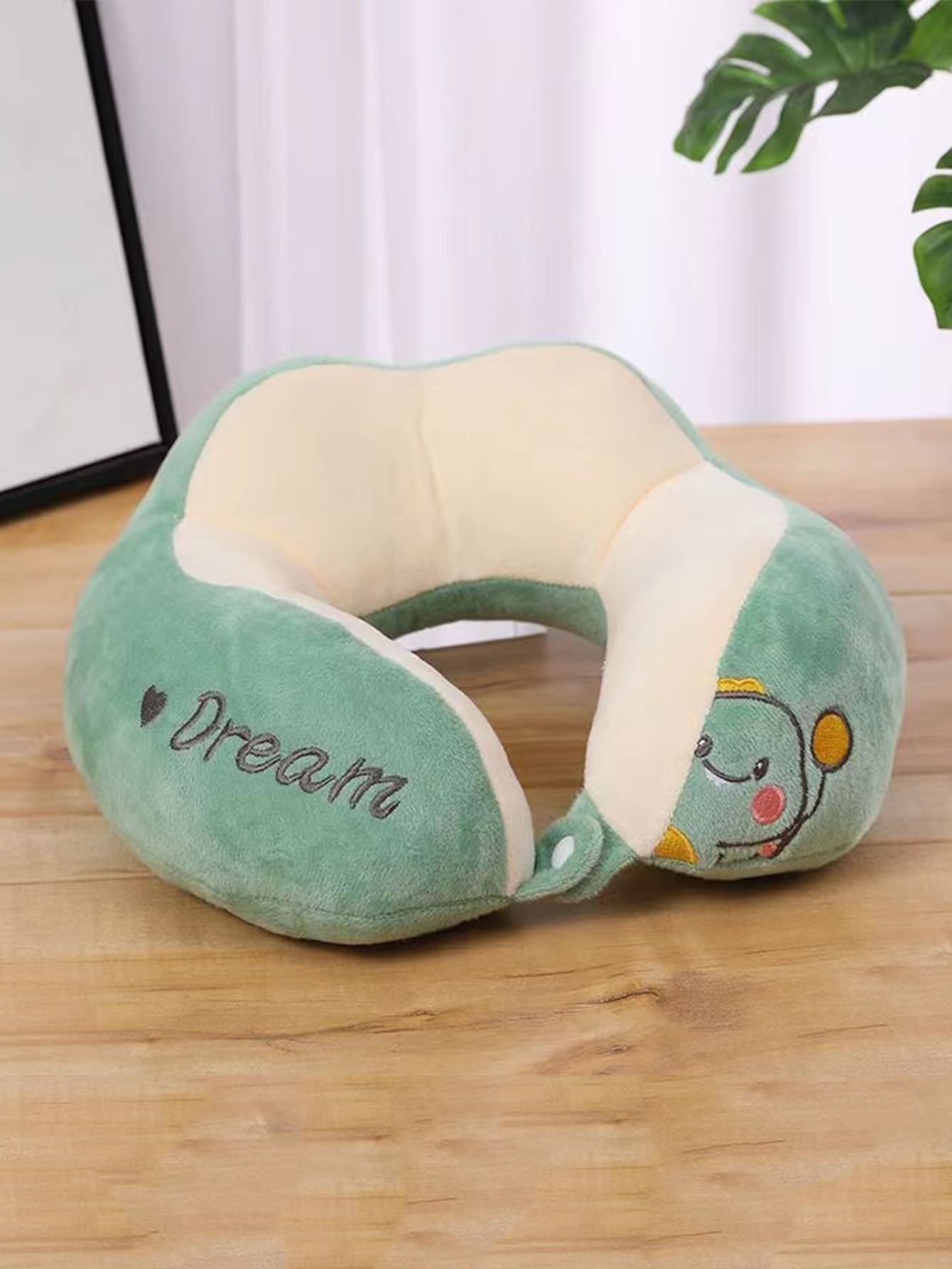 1pc Random Color U-Shaped Neck Pillow For Sleeping And Airplane Travel Neck Protection