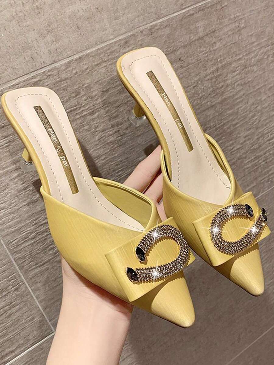 mulheres Bombas de mule decoração de strass ponta do pé salto pirâmide moda camurça falso
