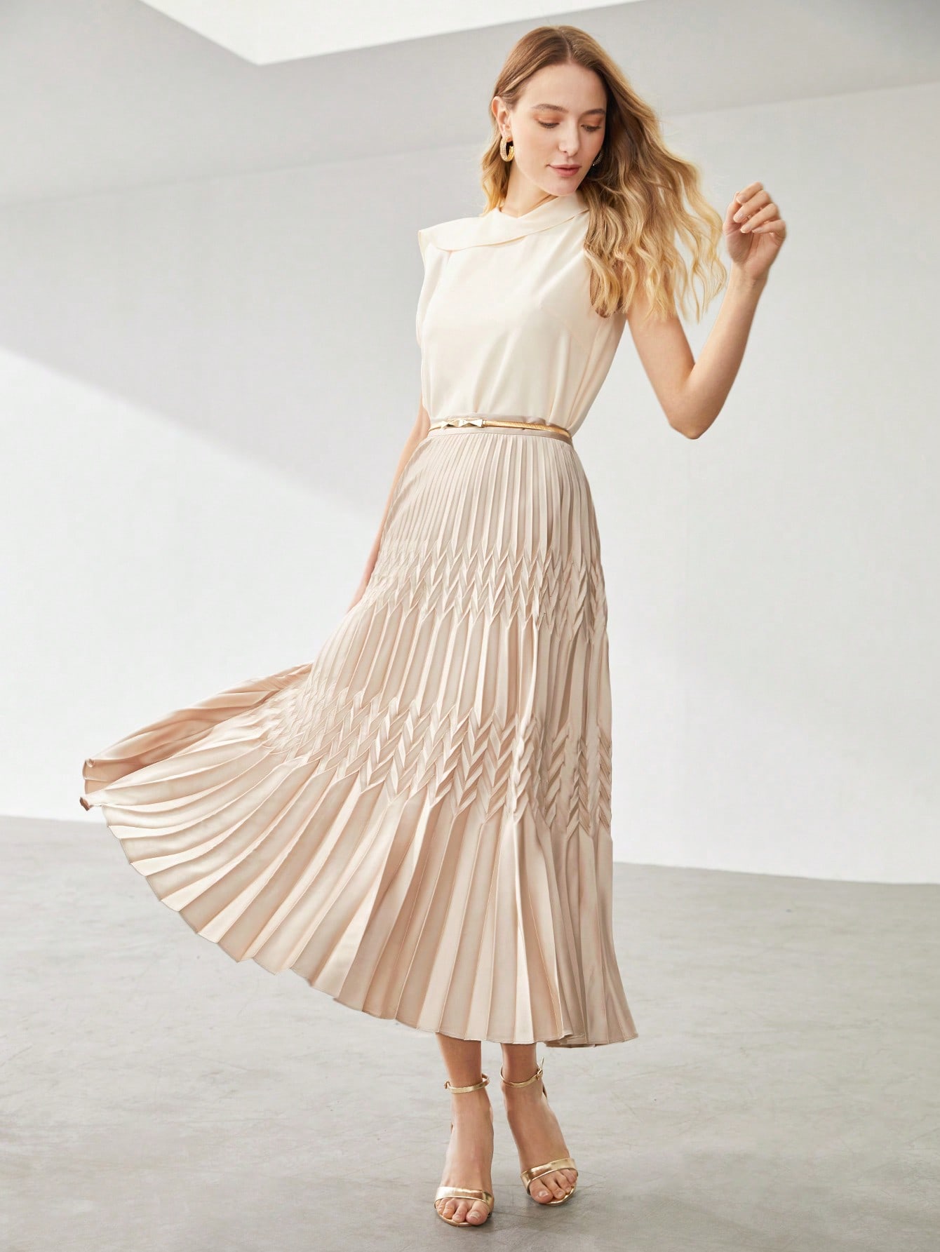 FLOWY PLEATED MIDI SKIRT,SUMMER OUTFITS｜Motf