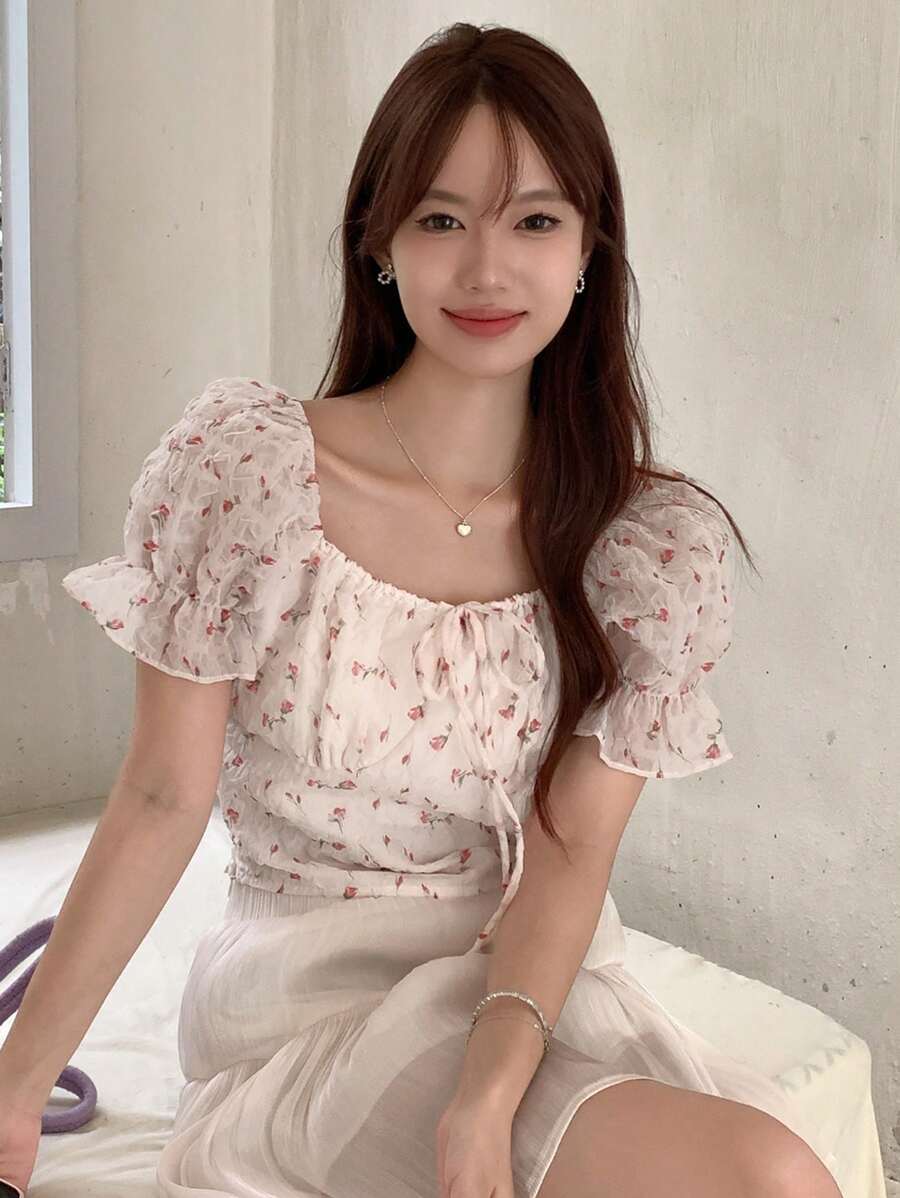 DAZY Ditsy Floral Print Puff Sleeve Ruffle Trim Blouse