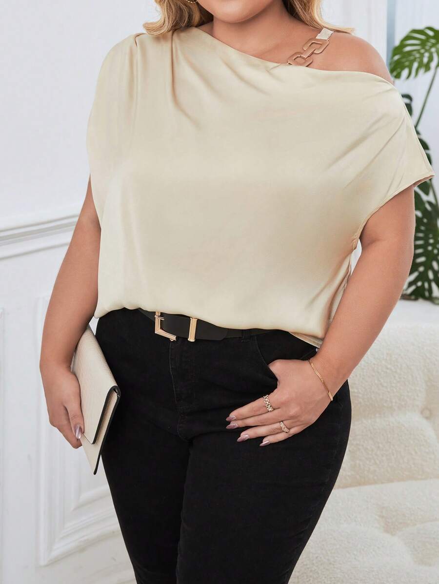 SHEIN Privé Plus Chain Detail Asymmetrical Neck Blouse
