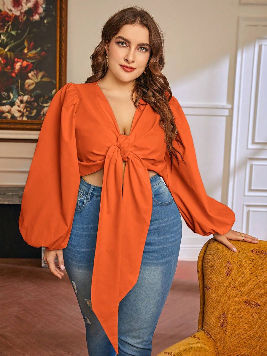 SHEIN Privé Plus Lantern Sleeve Knot Front Crop Top