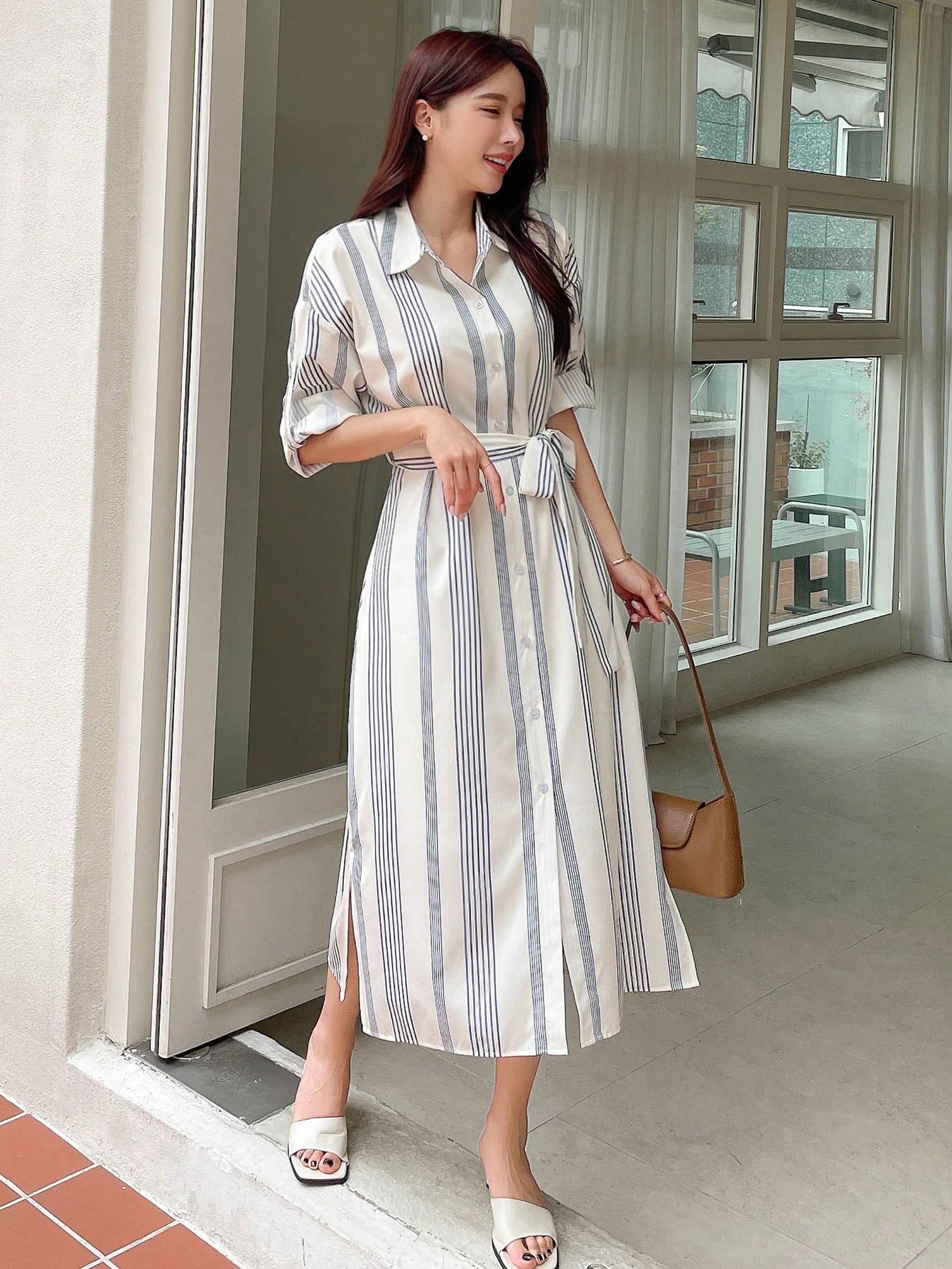 ワンピース Stripe Jacquard Shirt Dress Striped cotton jacquard shirt dress with hand embroidery