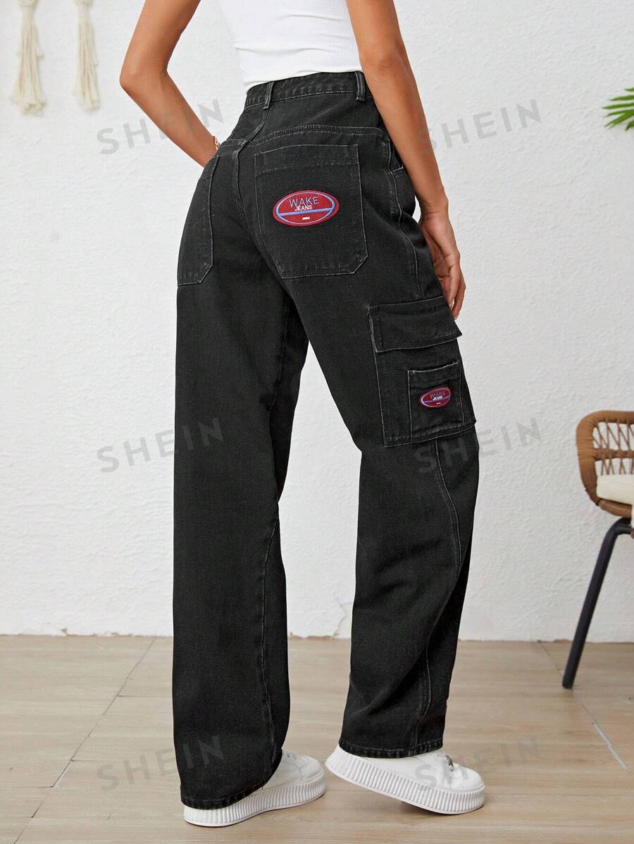 SHEIN Tall Jeans cargo con diseño de parche de letra con bolsillo con solapa