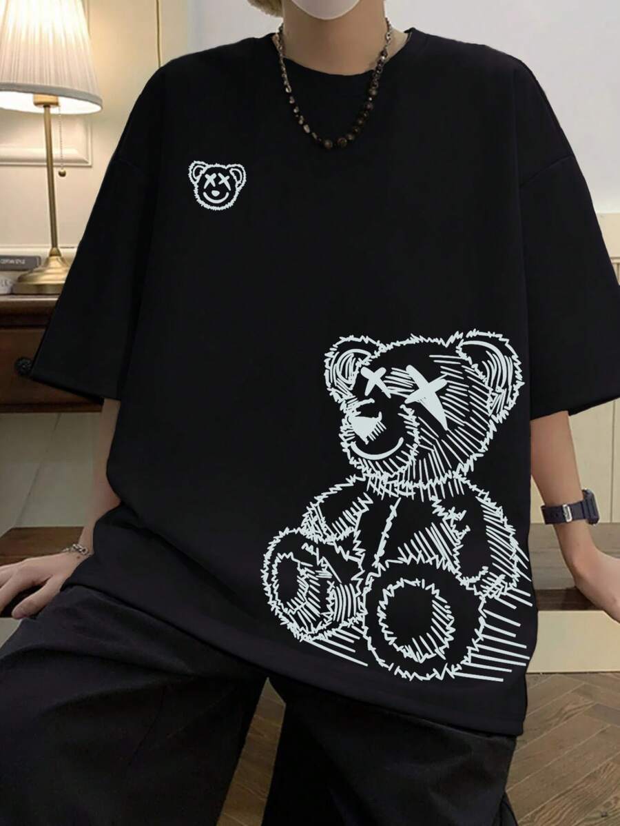 Manfinity Hypemode Men Cartoon Bear Graphic Drop Shoulder Oversize Tee