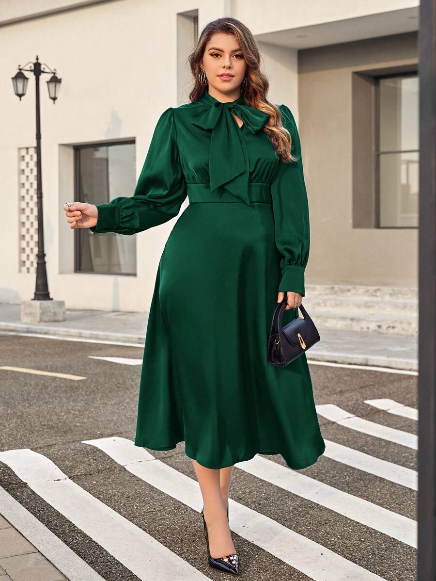 SHEIN Privé Plus Robe À Nœud Manches Bouffantes