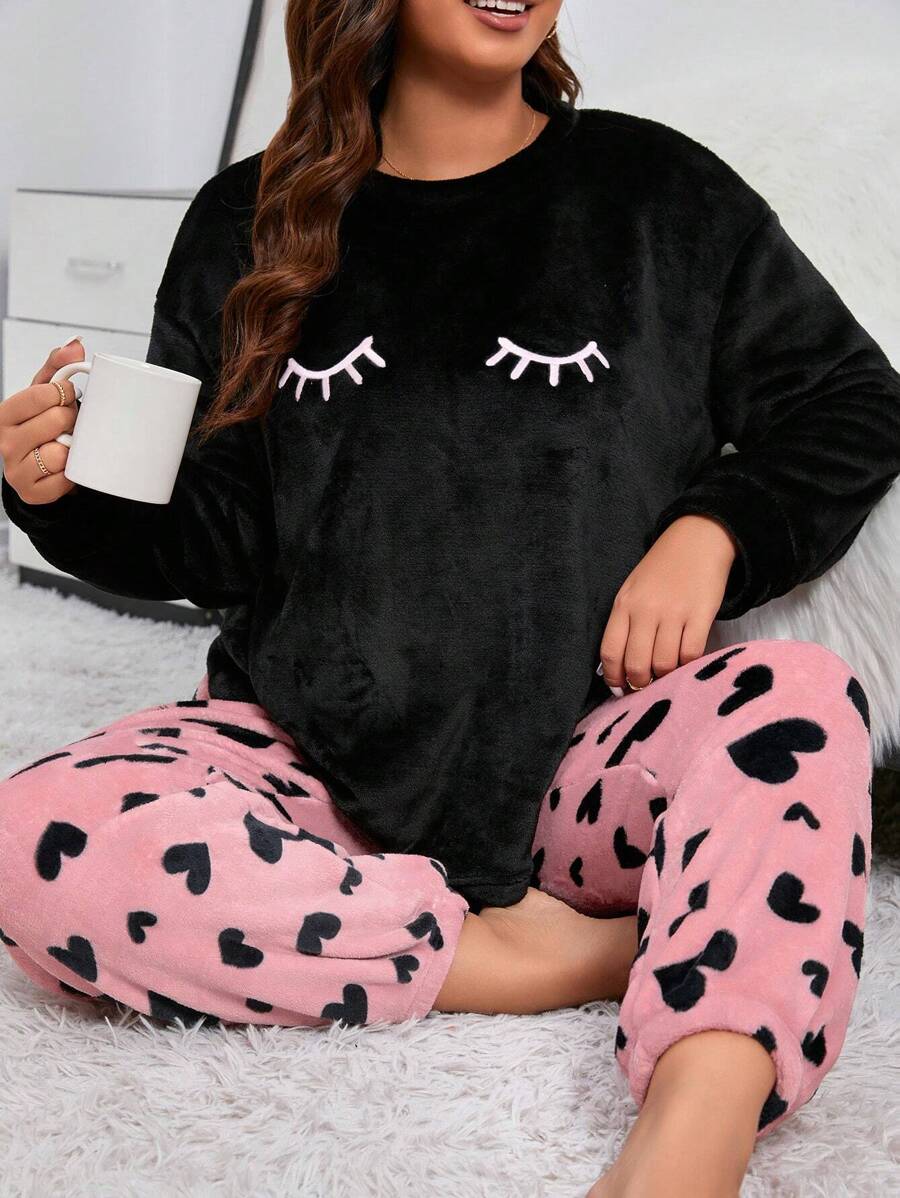 Conjunto de sudadera con cuello redondo de felpa gruesa bordada y pantalón de pijama con estampado de corazón de talla grande