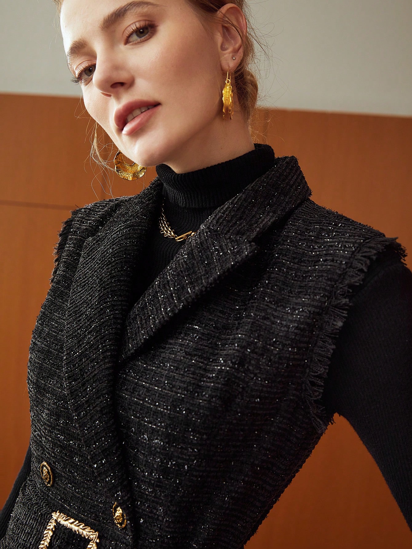 BELTED SLEEVELESS TWEED BLAZER DRESS｜Motf