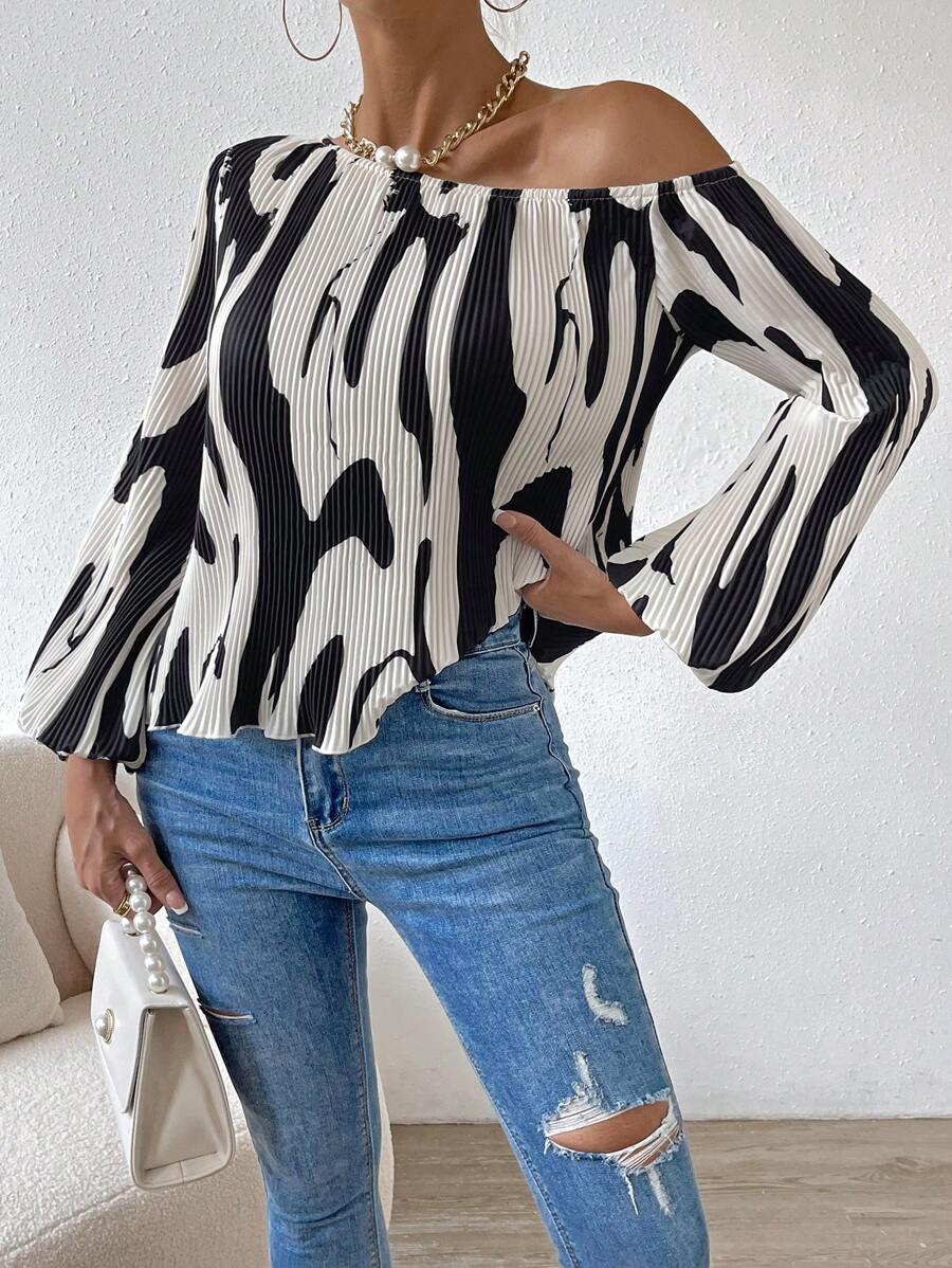 SHEIN LUNE Graphic Print Asymmetrical Neck Lantern Sleeve Blouse