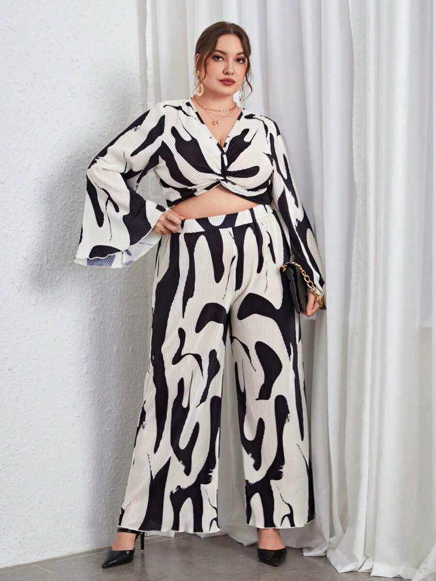 SHEIN Privé Plus Allover Print Twist Front Crop Top & Wide Leg Pants