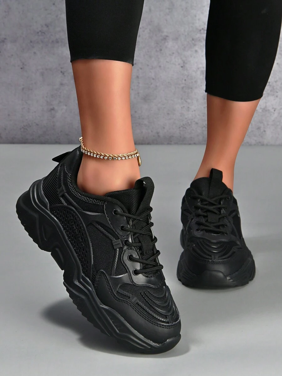 Women's Outdoor Comfortable Non-slip Breathable Round Toe Low-top Lace-up Athletic Shoes
