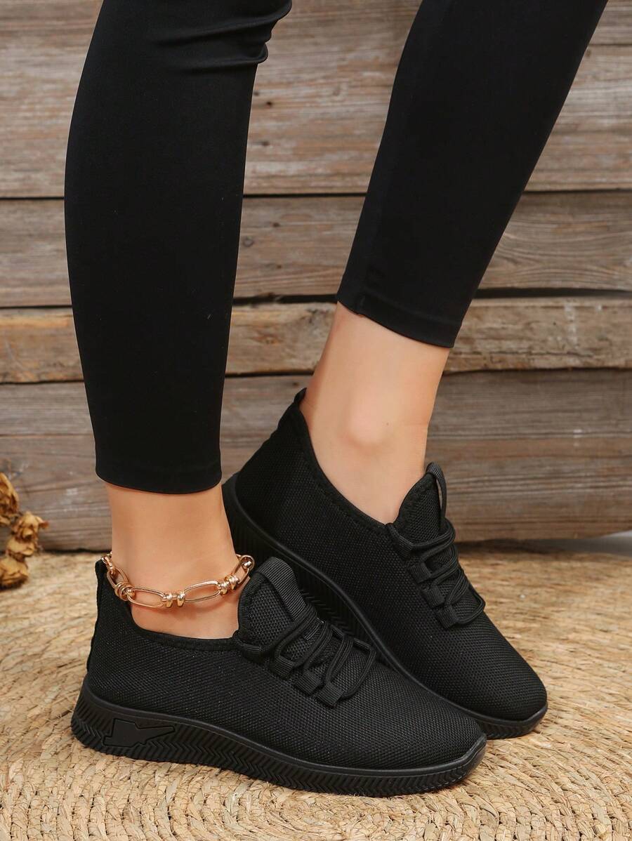 Sporty Black Breathable Running Shoes For Women