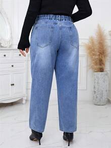 SHEIN Essnce Plus Ripped Mom Fit Jeans