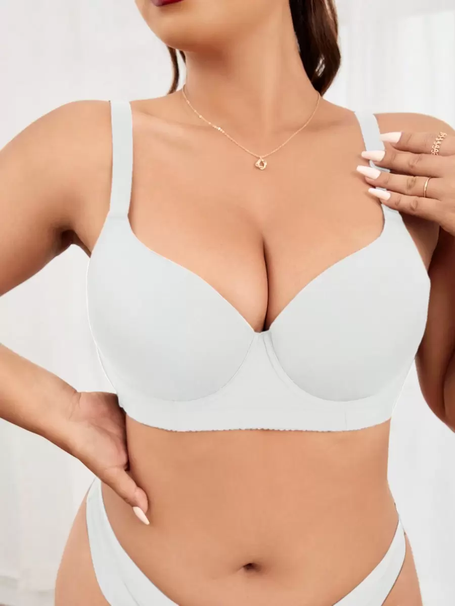 Plus Solid Underwire Push Up Bra