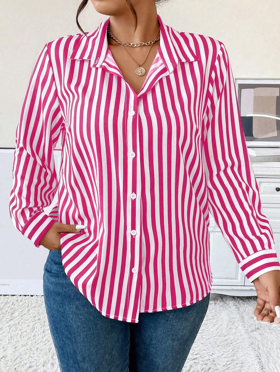 Celure Plus Gestreepte print Voorpand met knoppen Shirt