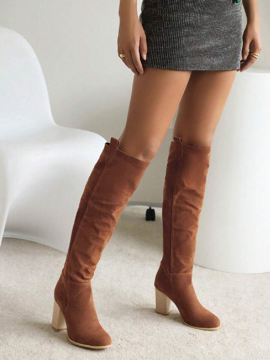 Stylish Outdoor Warmth And Leisure Slip-On Shaft Chunky Heel High-Heeled Women's Large-Size Fashion Boots