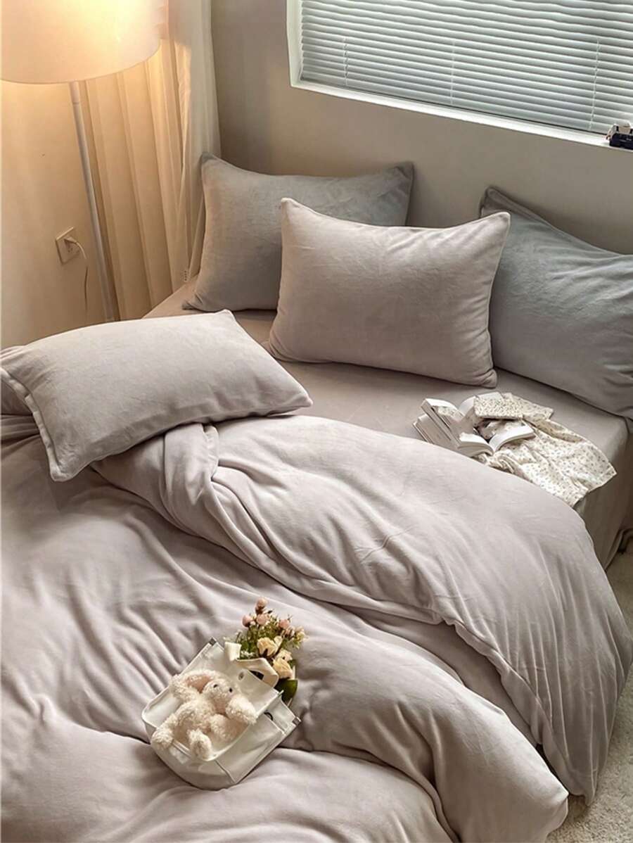 3pcs Grey Crystal Velvet Duvet Cover Set