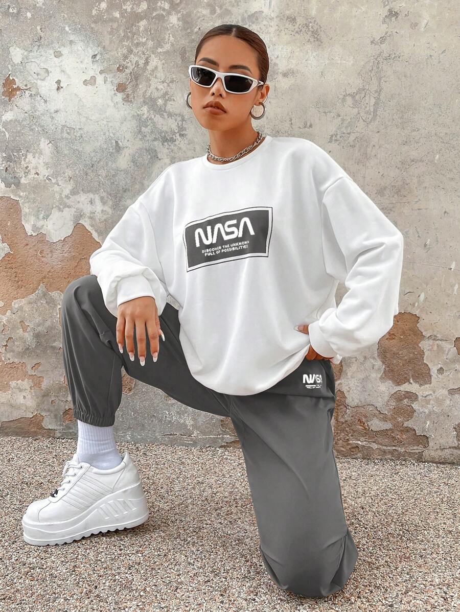 SHEIN EZwear Letter Graphic Drop Shoulder Sweatshirt & Sweatpants