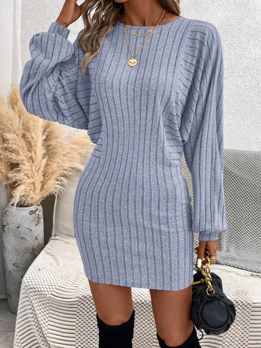 SHEIN LUNE Vestido ajustado de manga murciélago tejido de canalé