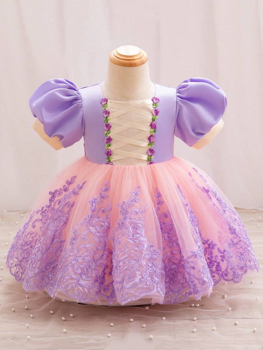 SHEIN Glamorique Kids فستان أطفال بنات بطبعة أزهار مطرزة الألوان، مناسب للموضة للحفلات العامة والسهرات والزفاف والمعمودية وعيد الميلاد الأول