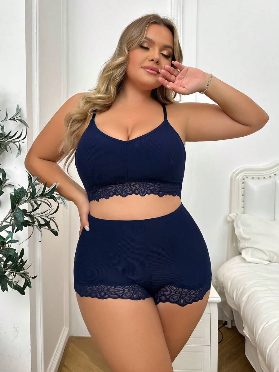 Plus Size Hollow Out Patchwork Lace Lingerie Set, Bra & Panty Set