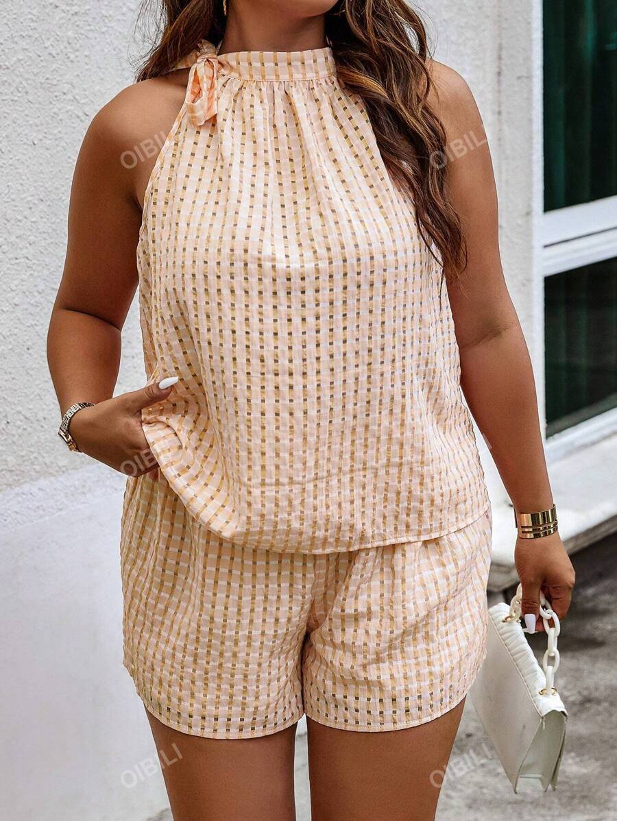 Plus Size Women's Plaid Vest And Shorts Set