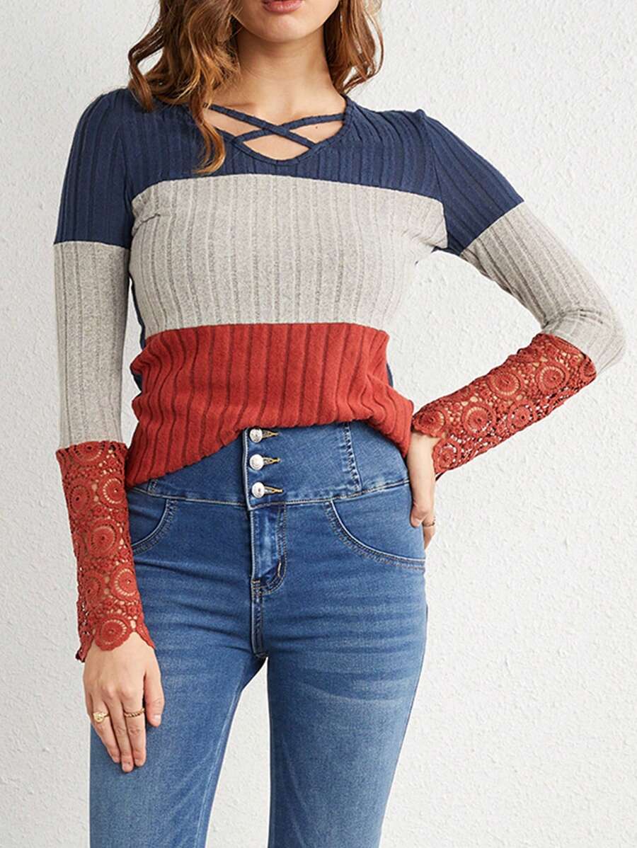 EMERY ROSE V-neck Lace Patchwork Contrast Color Long Sleeve T-shirt