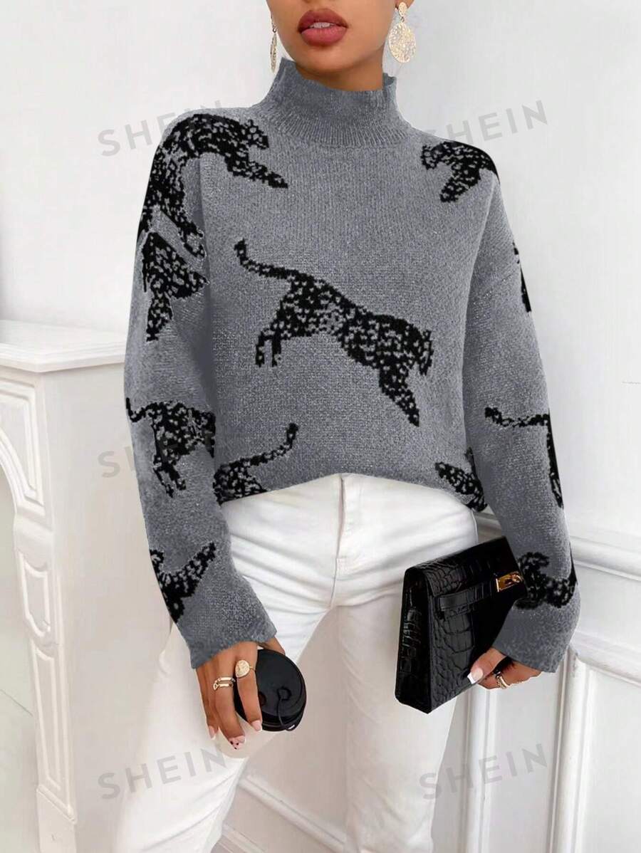 SHEIN Essnce Suéter De Patrón Animal Con Cuello De Soporte Y Mangas De Caída En Hombros