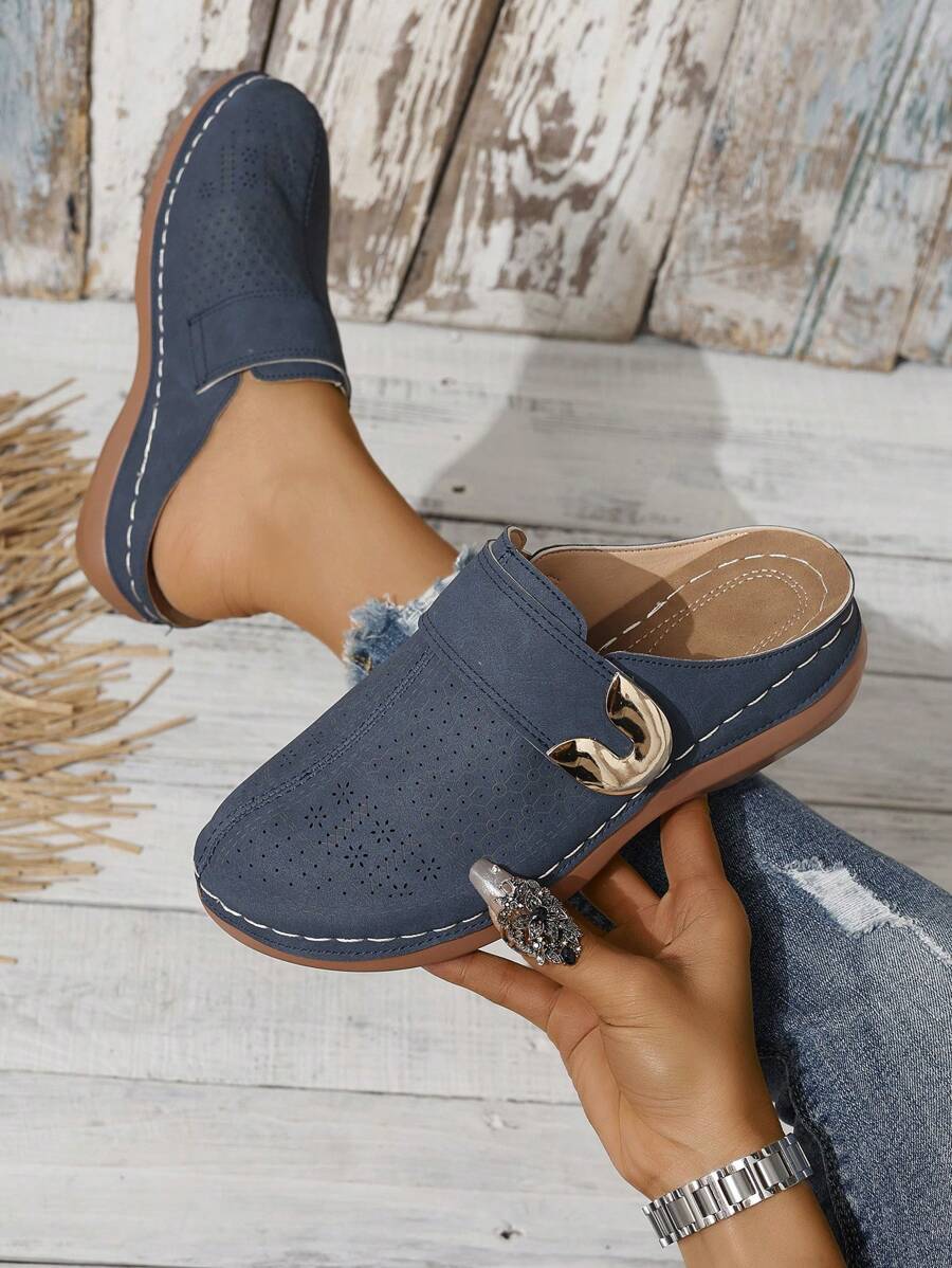 Women's New Hook & Loop Metal Buckle Flower Pattern Hollow Design Fashionable Casual Comfortable Breathable Vacation Travel Platform & Wedge Sandals