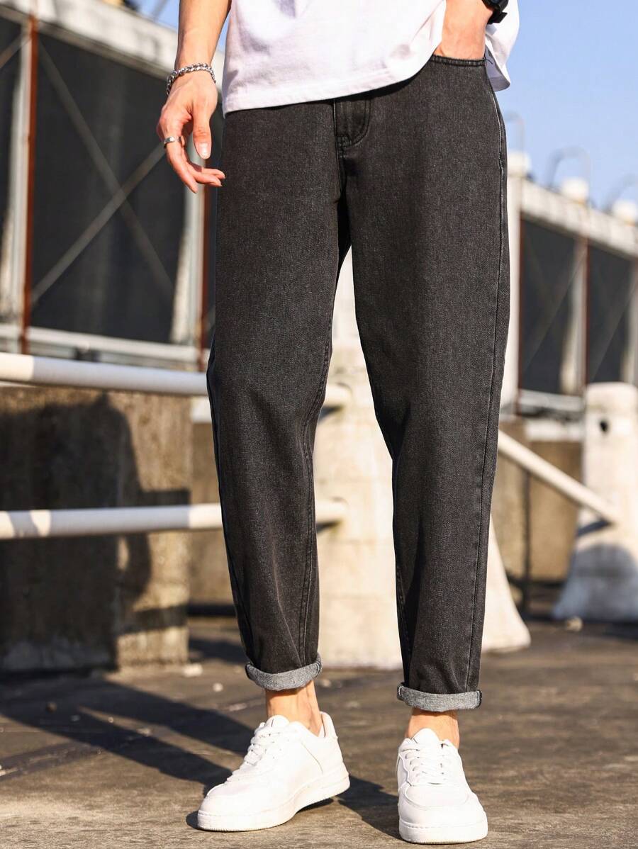 Manfinity Homme Jeans casuales entallados para hombre con bolsillos en diagonal, jeans negros lisos y ajustados, jeans cargo negros lisos lavados, regalos para esposo y novio