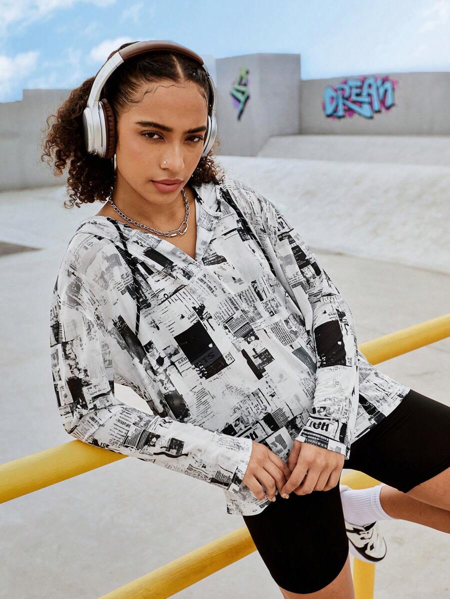 SHEIN Sports Panel z siatki Z Kapturem Długi Rękaw Koszulka Ze sznurkiem do ściągania