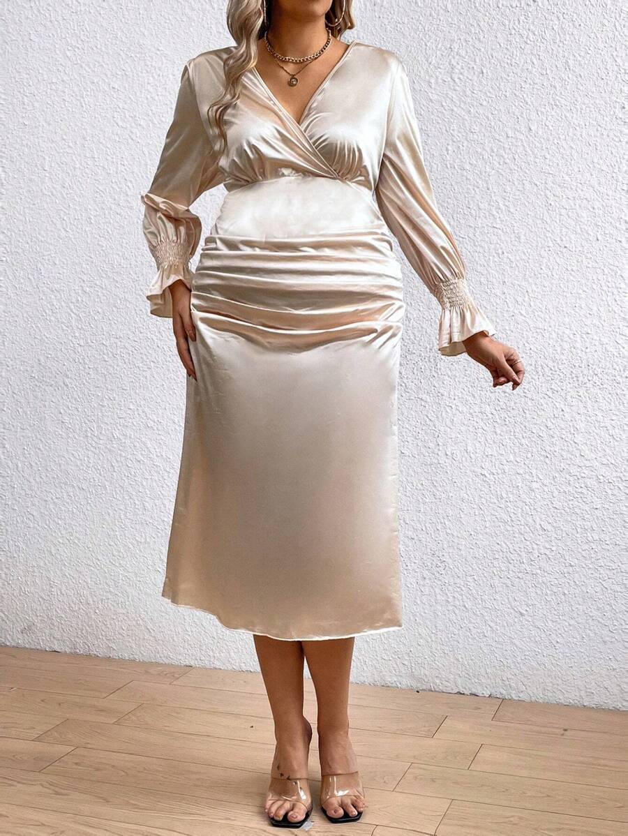 Celure Ladies' Plus Size V-neck Ruched Waist Pleated Dress