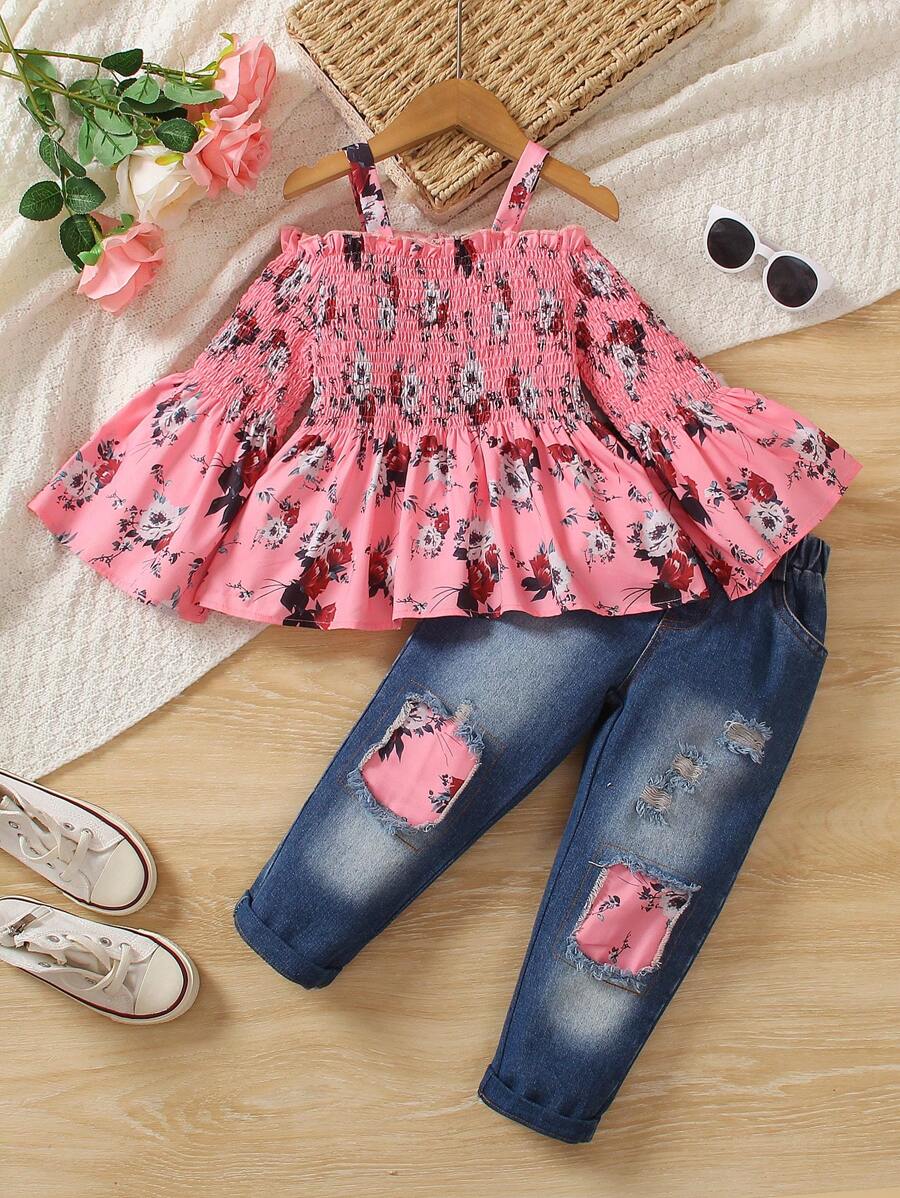 SHEIN Zweiteiliges Set Für Junge Mädchen, Bestehend Aus Shirred Floral Top Mit Ausgestellten Ärmeln Und Denim-effekt Hose