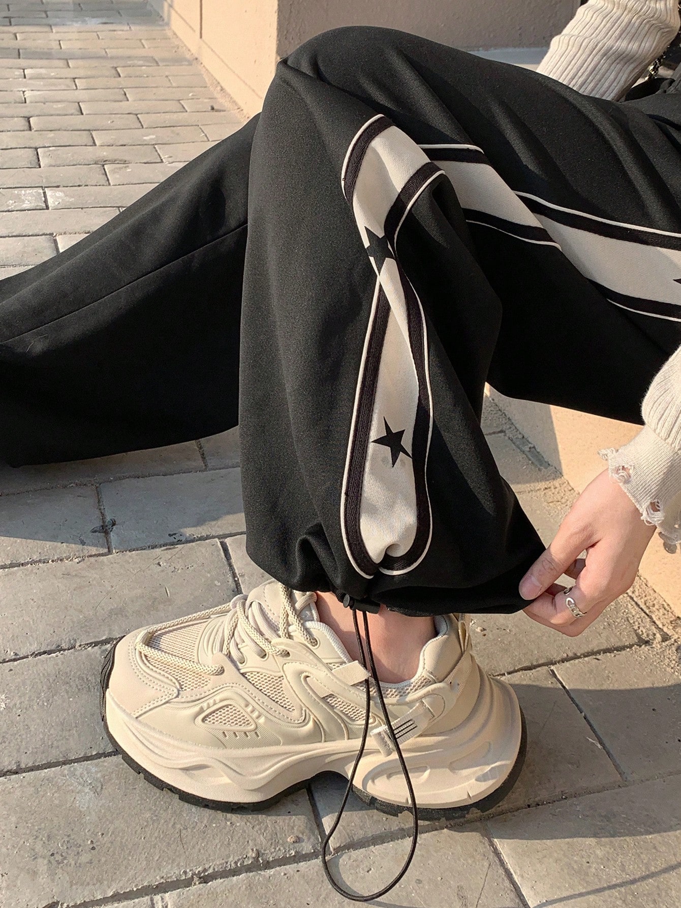 ボトムスその他 ILLIGO Star Patch Sweatpants Black 5011543714 スターワッペンスウェットパンツ ブラック - illigo | 60