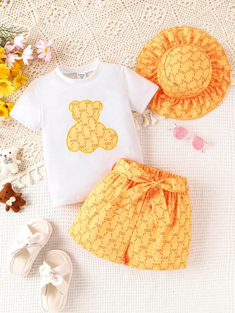 SHEIN Young Girl Cartoon Bear Print Short Sleeve T-Shirt And Shorts Set