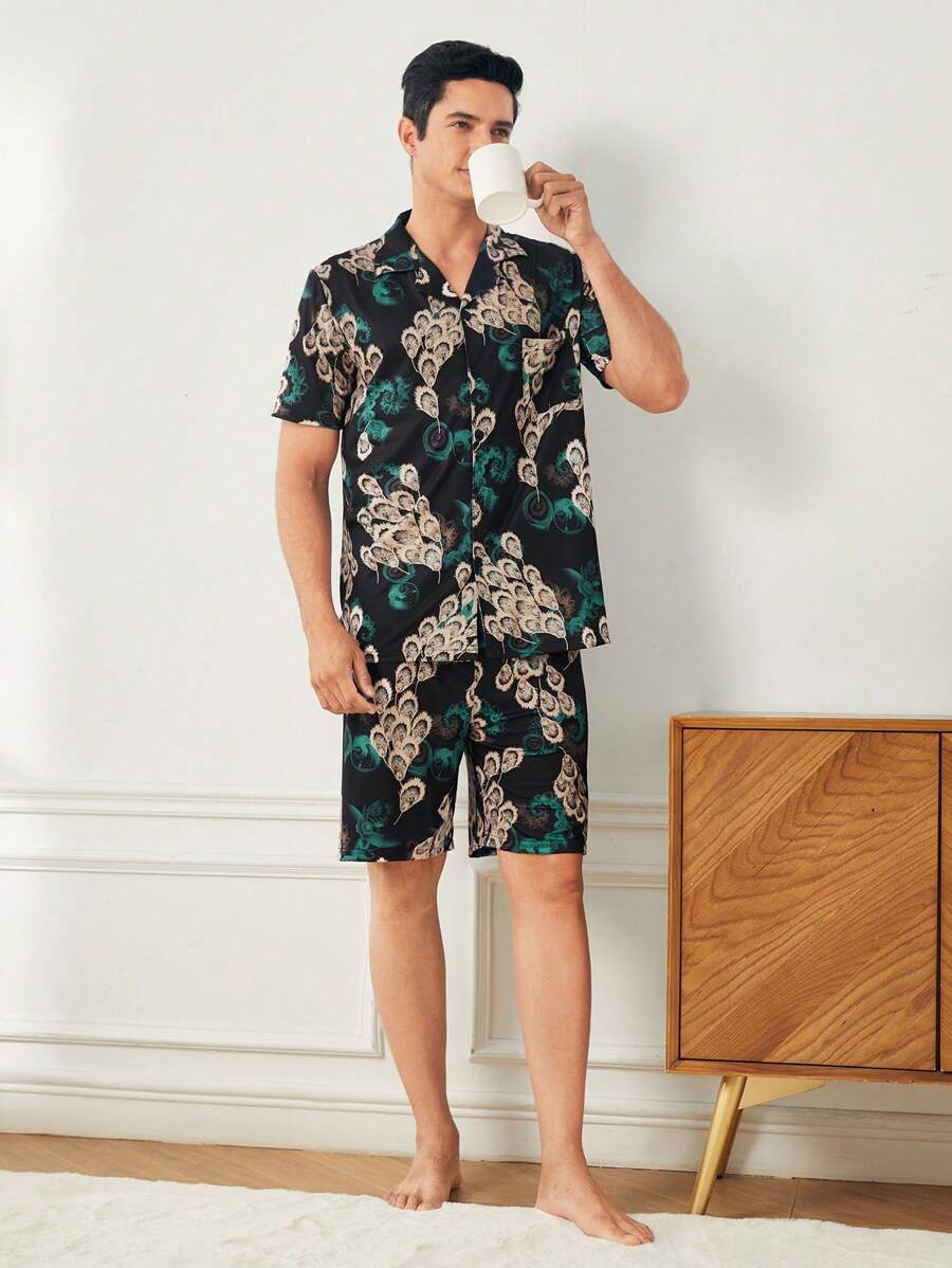 Ropa De Hogar Para Hombre, Camisa Negra Elegante Con Estampado, Cuello Redondo, Manga Corta + Shorts