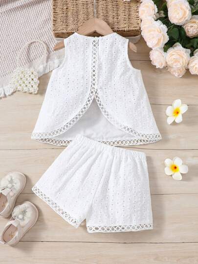 SHEIN Young Girl Round Neck Lace Splice Tank Top With Middle Open Back And Leggings With Lace Splice Shorts And Hollow Embroidery Two Pieces Set