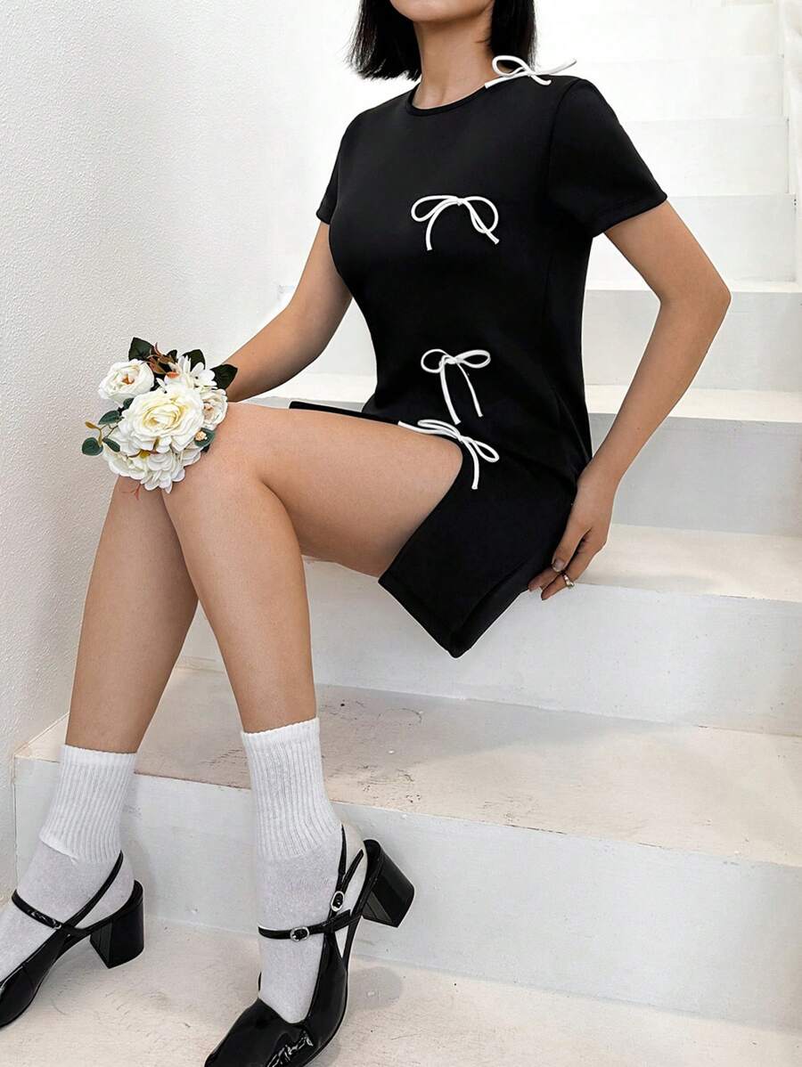 Robe Mini-contraste Avec Détail De Ruban Pour Femme