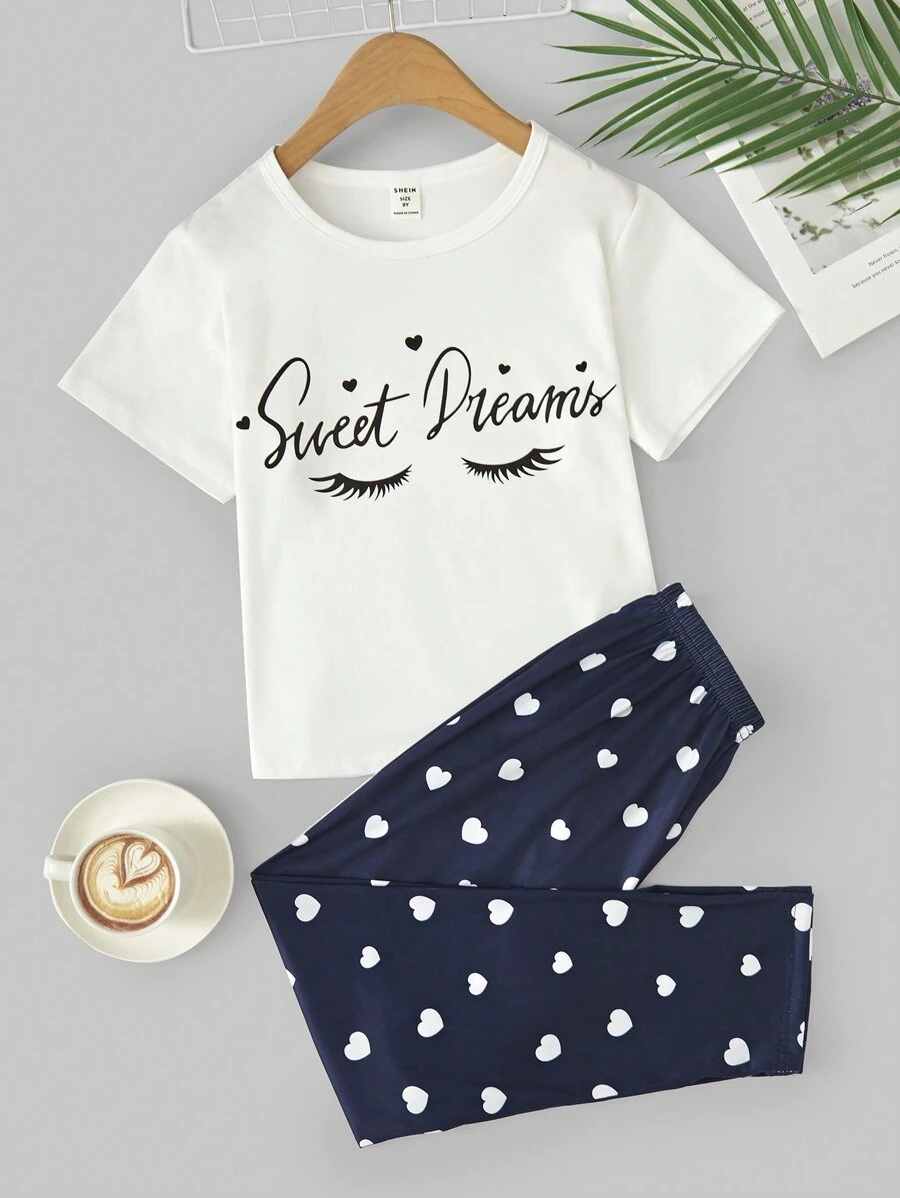 Conjunto de pijama de manga curta com top temático Tween Girl e calça estampada com corações