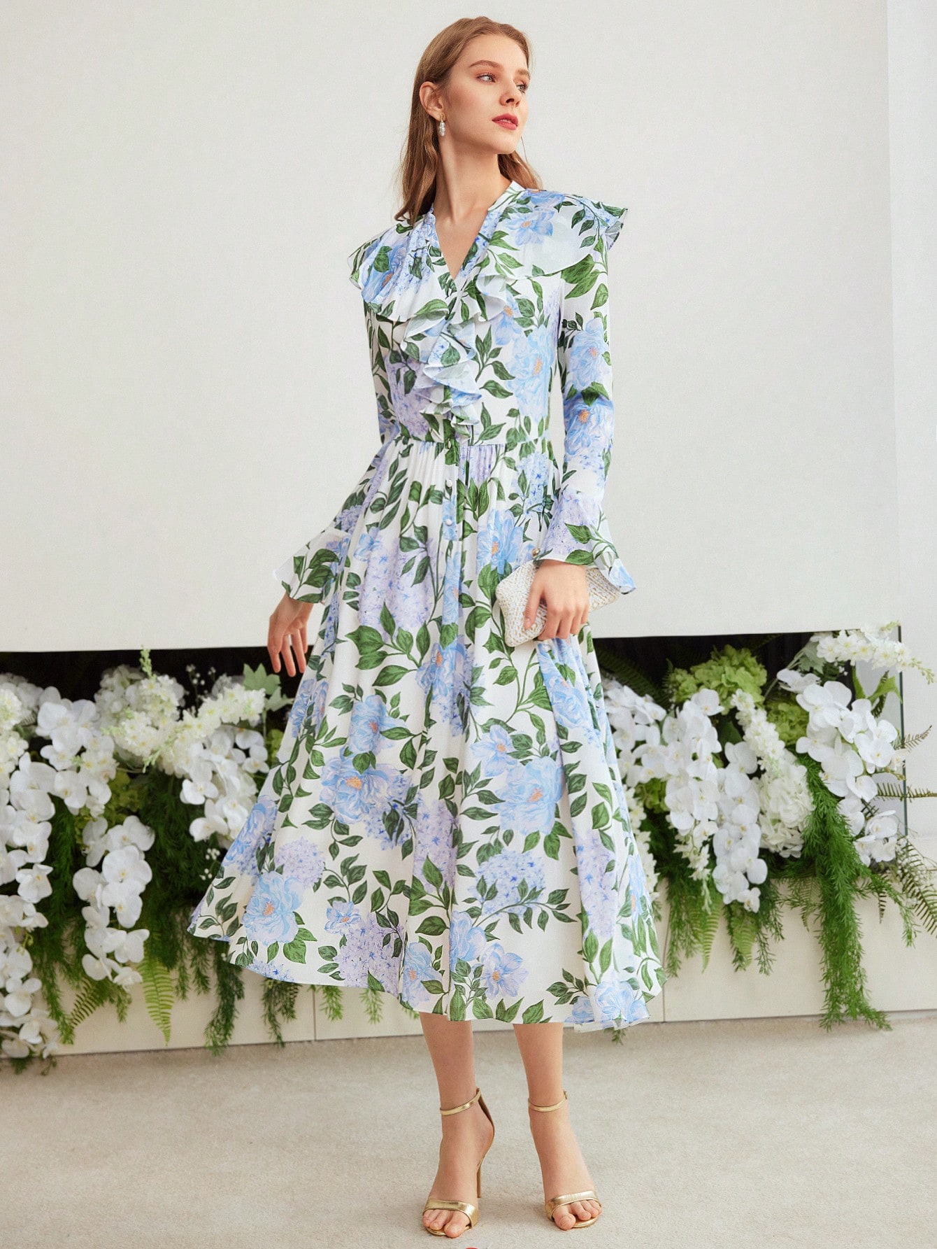 ALLOVER PRINT NOTCH NECK FLARE SLEEVE RUFFLE TRIM DRESS｜Motf