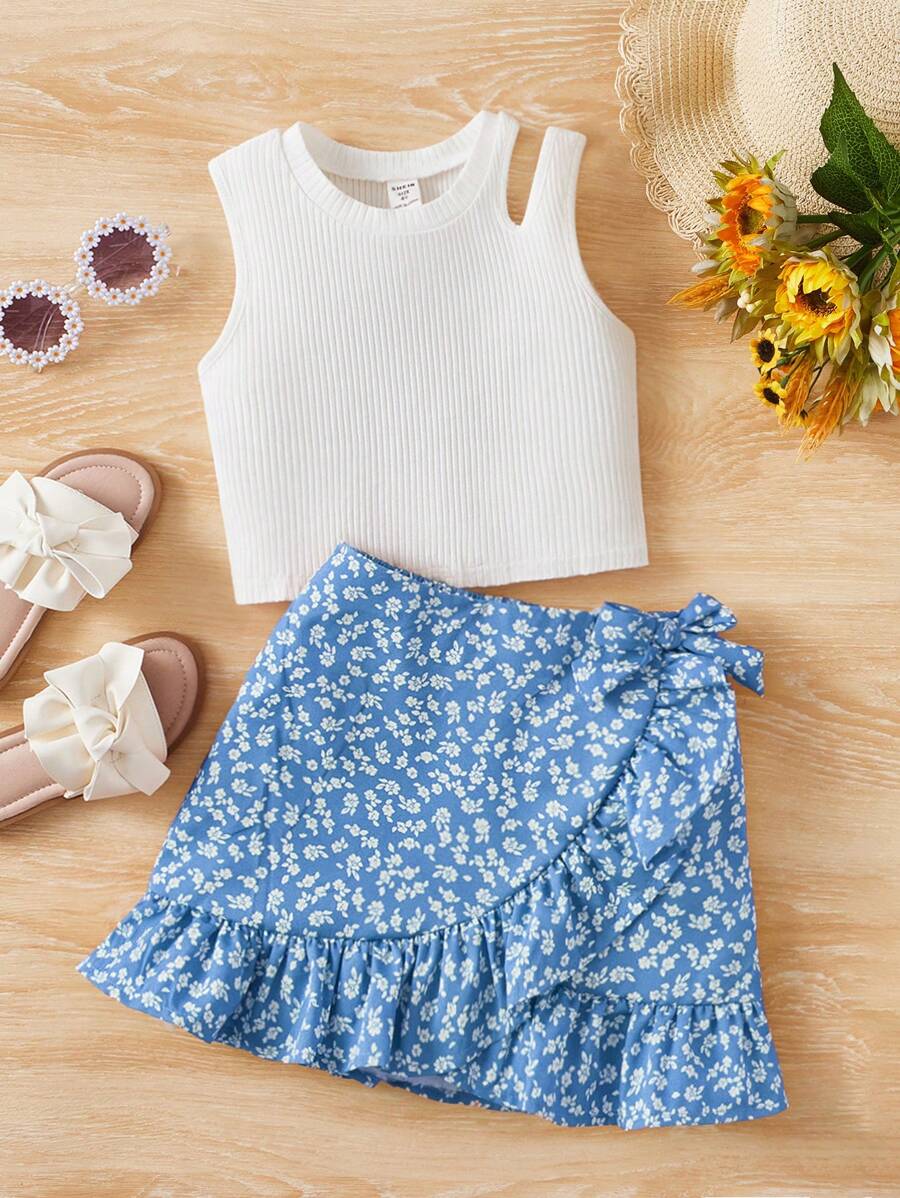 SHEIN Conjunto De Dos Piezas Para Niña Joven: Camiseta Sin Mangas Cómoda Y Falda Floral, Usado Para Ocasiones Ocasiones Casuales