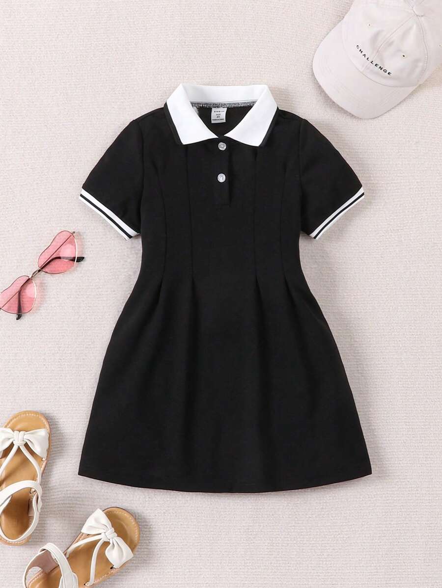 Vestido De Niña Joven Con Bloques De Color Y Pliegues