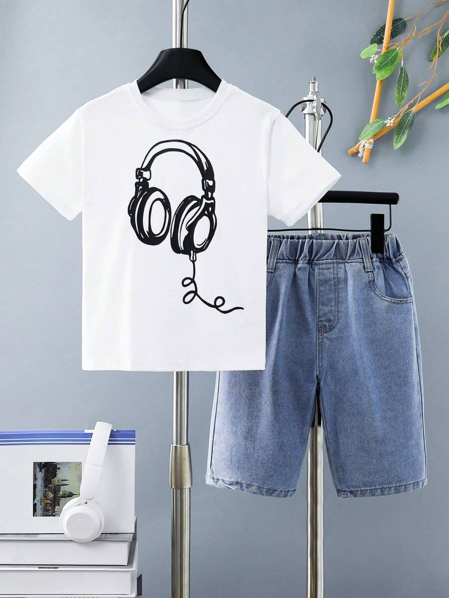 Tween Boy Headphone Print Short Sleeve T-Shirt And Shorts Set