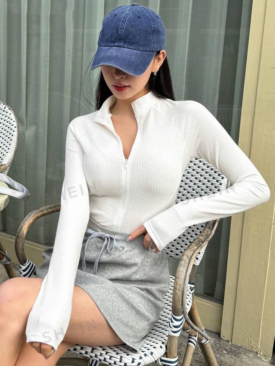 DAZY Camiseta de manga larga con cremallera y costillas de unicolor para mujer, ropa de otoño