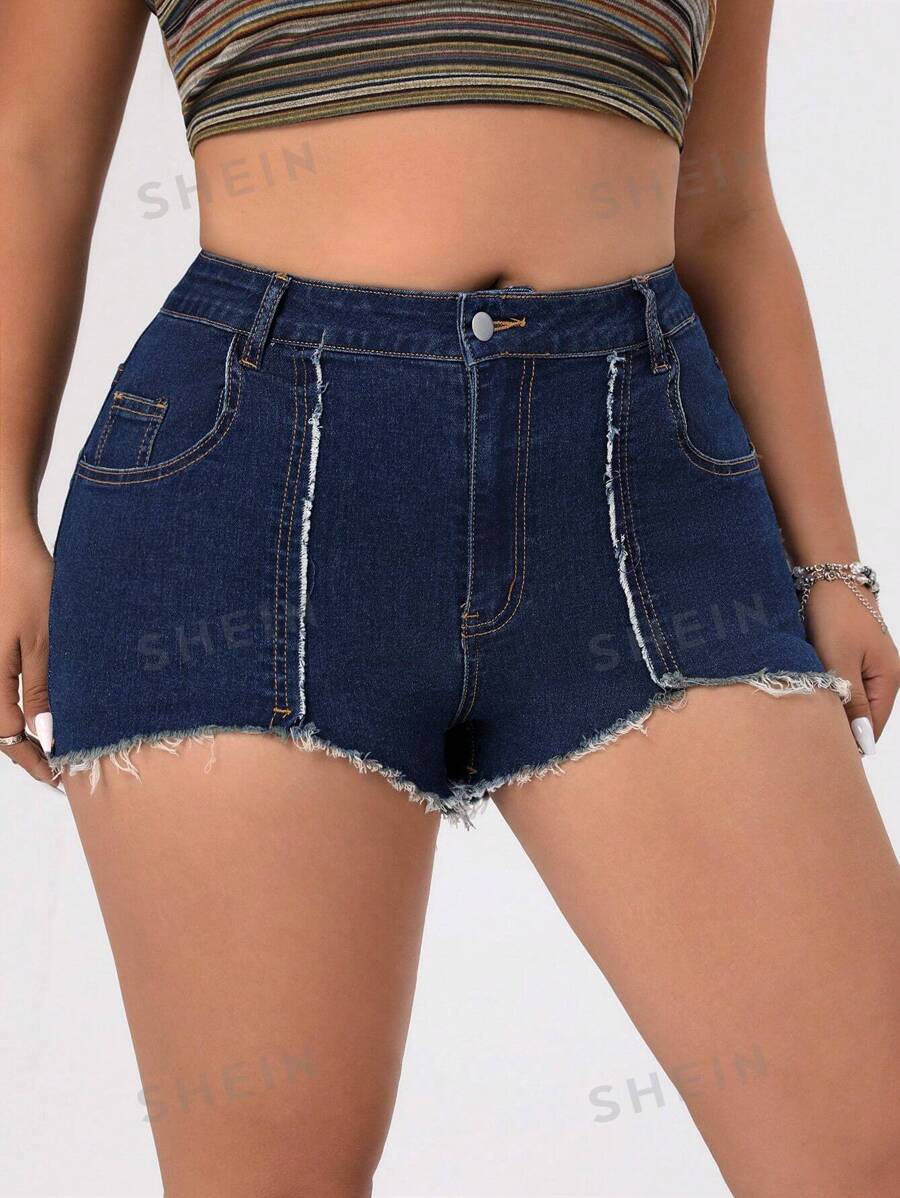 SHEIN ICON Pantalones Cortos De Mezclilla Ajustados De Talla Grande Con Dobladillo Deshilachado