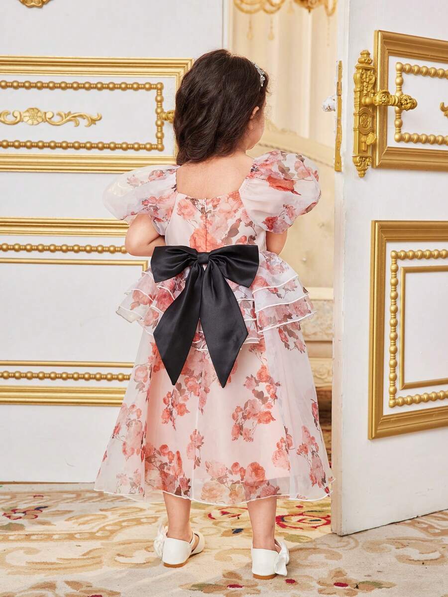 SHEIN Vestido con cuello en forma de corazón encantador con estampado floral y mangas abullonadas para niñas jóvenes