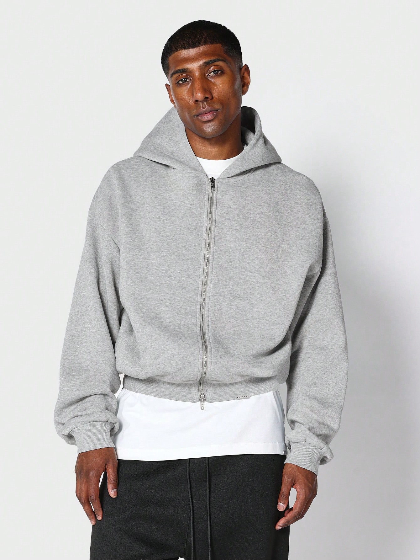Crop Fit Zip Through Essential Hoodie｜Sumwon