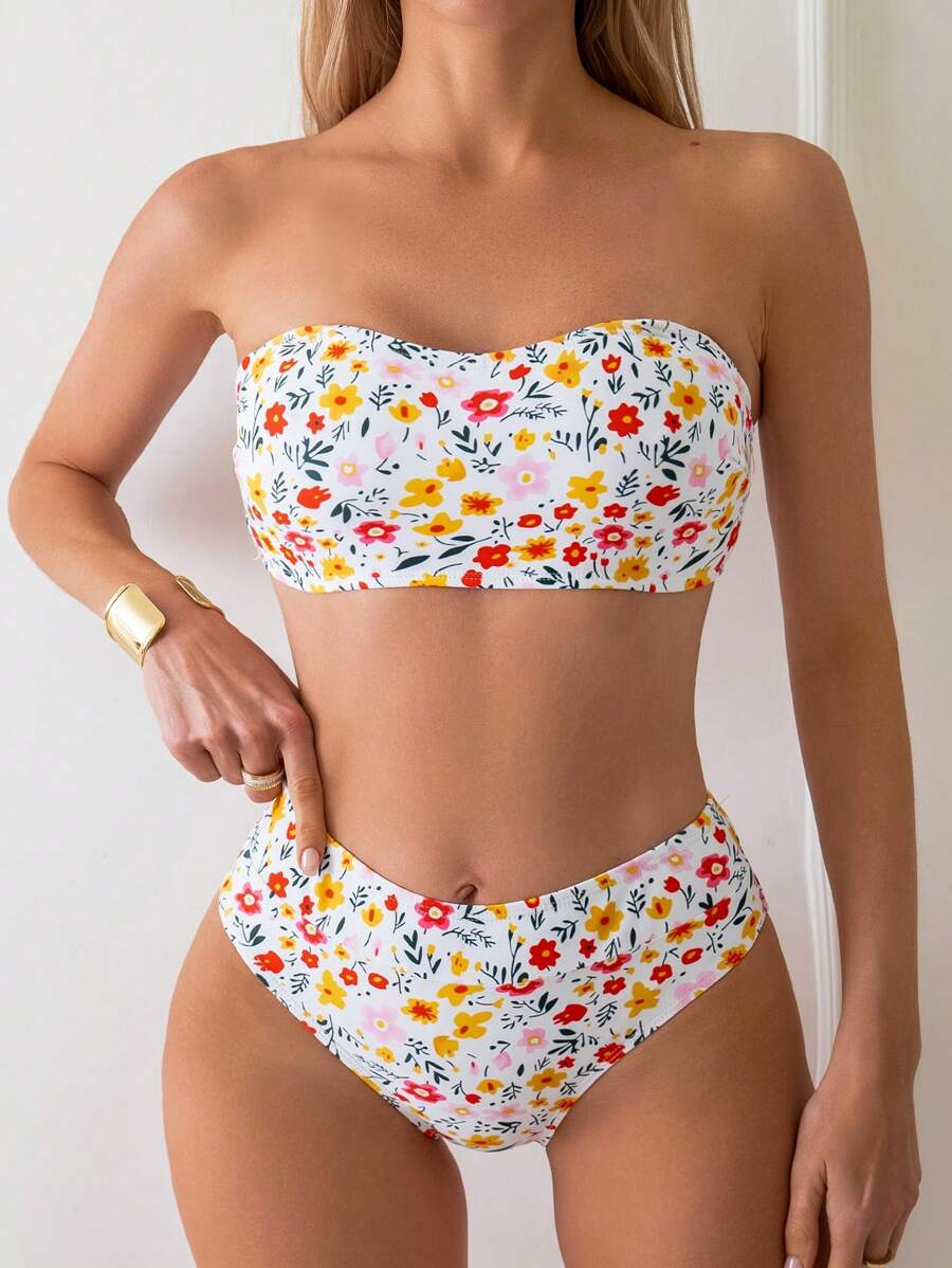 Swim Mod Ensemble bikini bandeau avec imprimé de petites fleurs, pour l'été à la plage