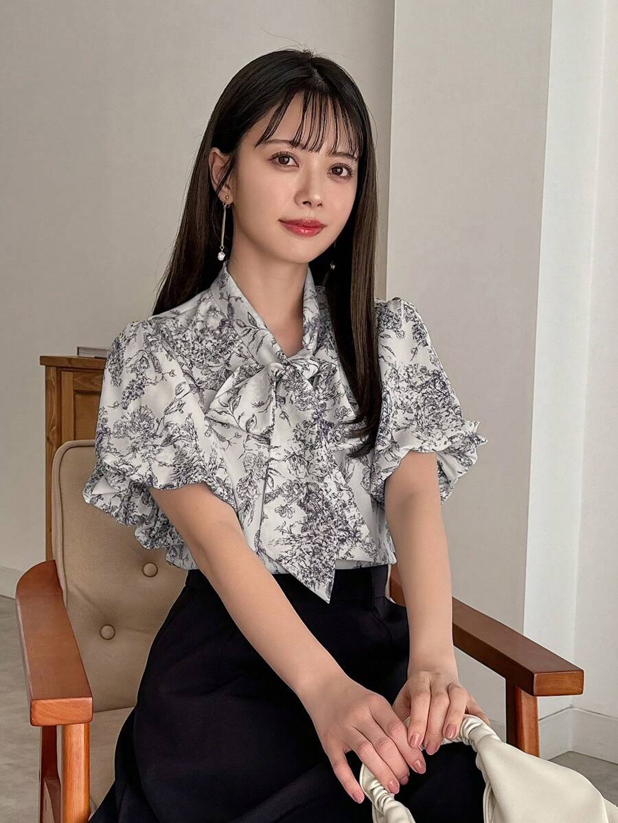FRIFUL Women's Plant Printed Tie Front Short Sleeve Shirt